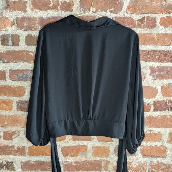 New York & Company 7th Avenue Black Wrap Flowy Top w/ Tie Waist & Side Zipper - Picture 7 of 11